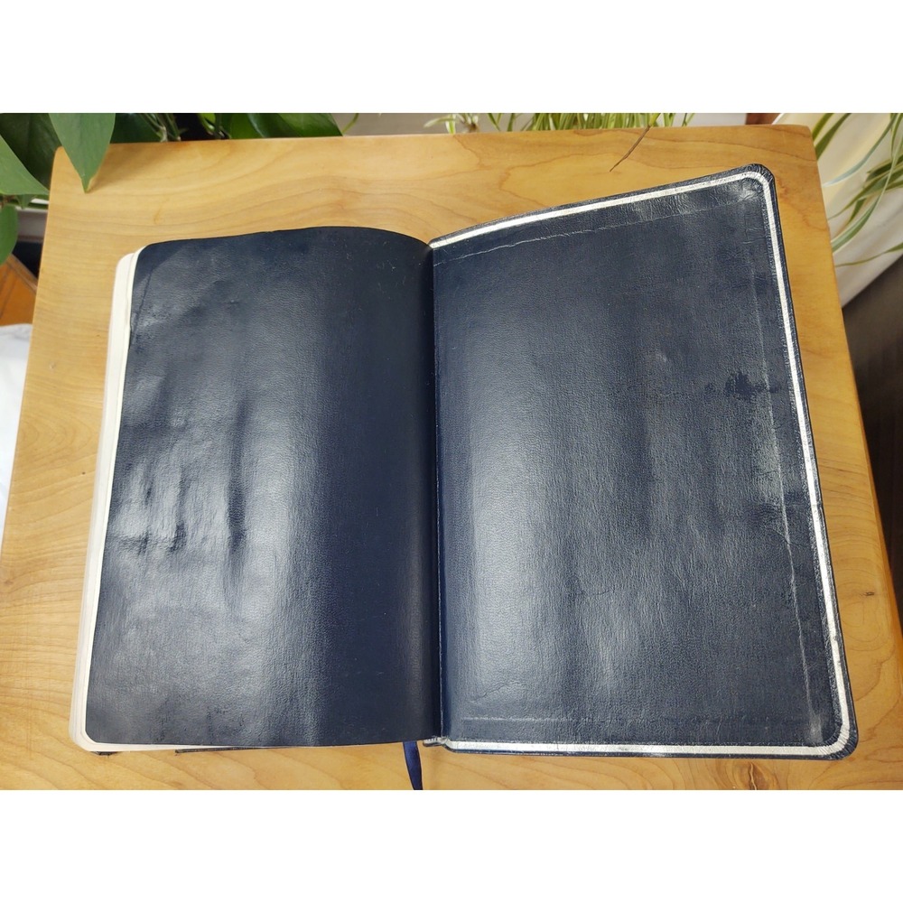 Holy Bible 1986 King James Version Giant Print Words Christ in Red Concordance - Picture 12 of 13